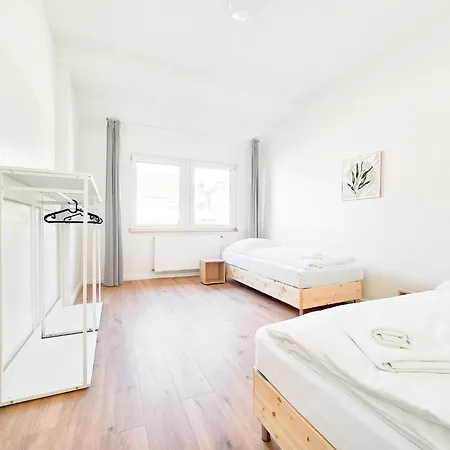 Raj Living - 6 - 15 Min Zur Messe Dus Apartment Dusseldorf