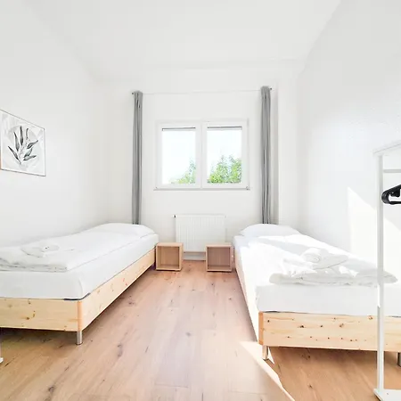 Raj Living - 6 - 15 Min Zur Messe Dus *