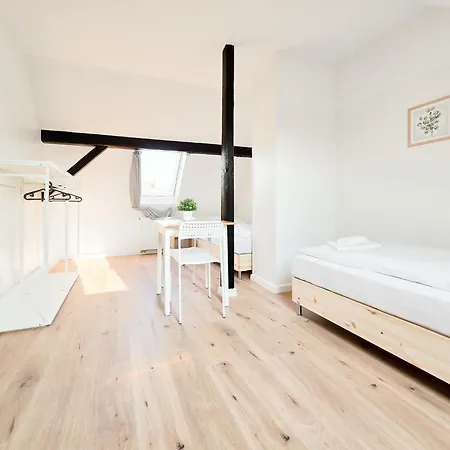 Raj Living - 6 - 15 Min Zur Messe Dus Dusseldorf