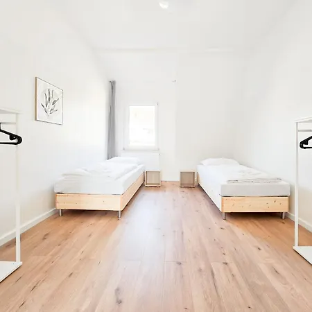 Raj Living - 6 - 15 Min Zur Messe Dus *