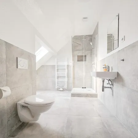 Apartment Tolstov - 6 - 15 Min Zur Messe Dus Düsseldorf