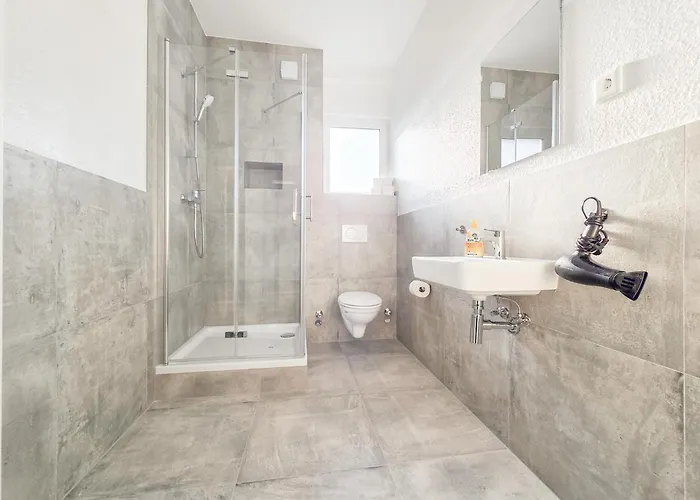 Apartamento Tolstov - 6 - 15 Min Zur Messe Dus *