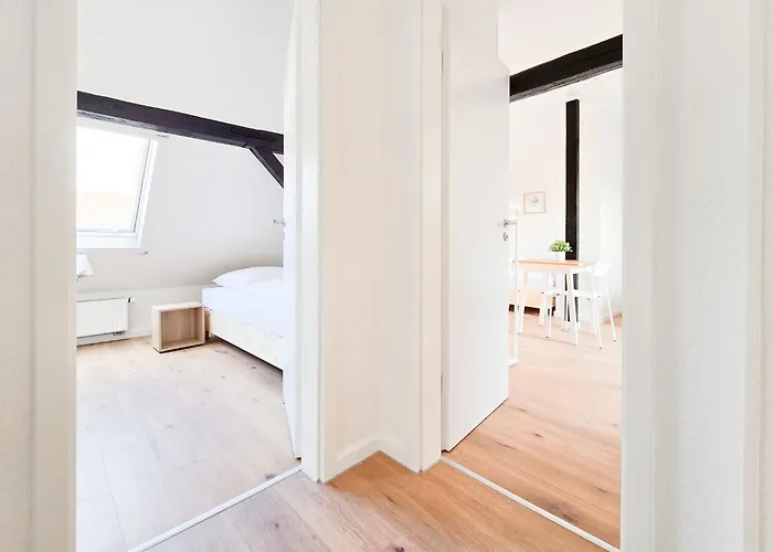 Tolstov - 6 - 15 Min Zur Messe Dus * Düsseldorf