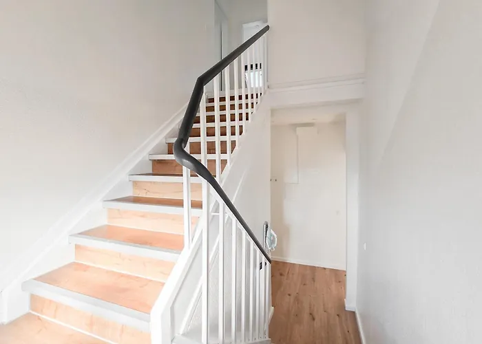 Tolstov - 6 - 15 Min Zur Messe Dus Apartamento