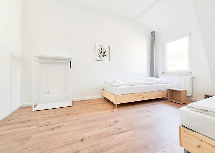 Tolstov - 6 - 15 Min Zur Messe Dus * Düsseldorf