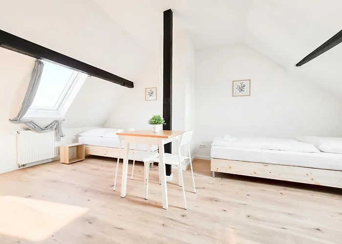 Tolstov - 6 - 15 Min Zur Messe Dus Appartamento *